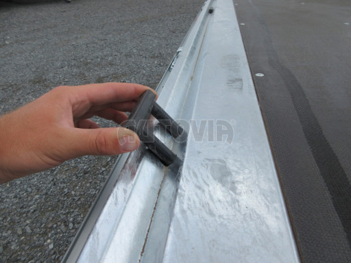 Sklápěcí přívěs KA 2,7T 2,60x1,52/0,35 ruč, BOX č.38