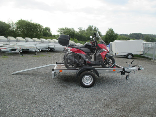 Přívěsný vozík pro přepravu motorek MOTO 1,3T B1 2,50x1,50 3motocykly