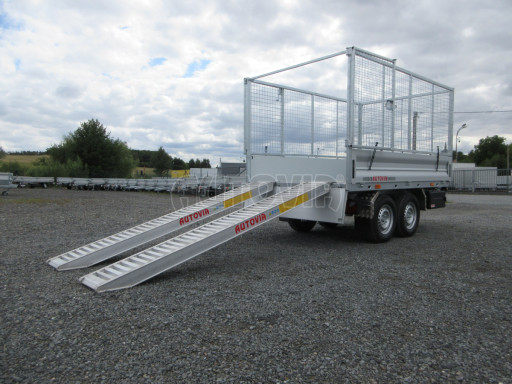 Sklápěcí přívěs KA 2,7T 2,60x1,52/1,35 Zn. ruč, box, Gitter č.44