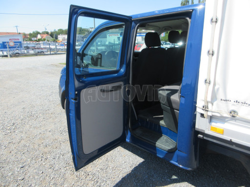 Valníkový Volkswagen Transporter s konstrukcí a plachtou č.27
