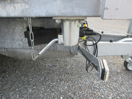 Bazarový třístranný sklápěč VER 3SKS 3,5T 3,05x1,76/0,30 v elektrice č.14