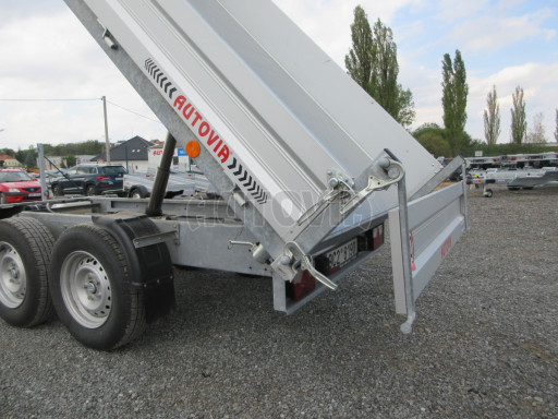 Bazarový třístranný sklápěč VER 3SKS 3,5T 3,05x1,76/0,30 v elektrice č.25