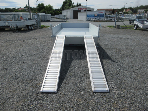 Třístranný sklápěč VER 3SKS 2,7T 3,35x1,76/0,30 v elektrice č.46