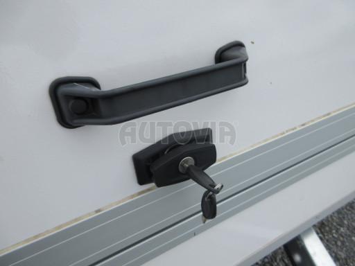 Přepravník pro 3 psy AT 2,04x1,10/0,89 750kg č.10