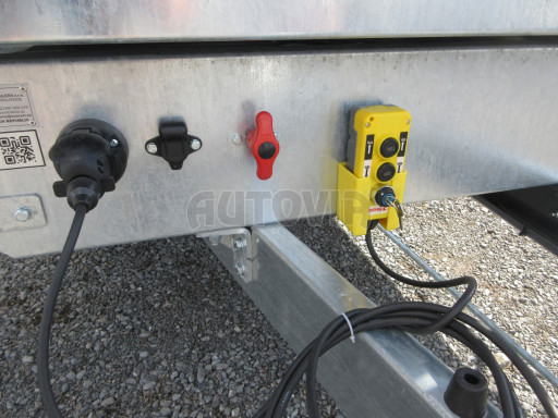 Třístranný sklápěč VER 3SKS 2,7T 3,05x1,76/1,30 GITTER v elektrice č.14