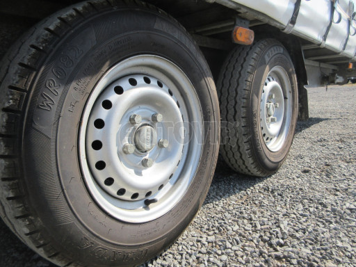 Bazarový nákladní přívěs DN 2,7T B2 5,75x2,10/1,74 bez M-profilu č.13