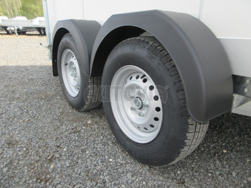 Skříňový chladírenský přívěs VA 2,7T 2,95x1,74/2,05 č.32