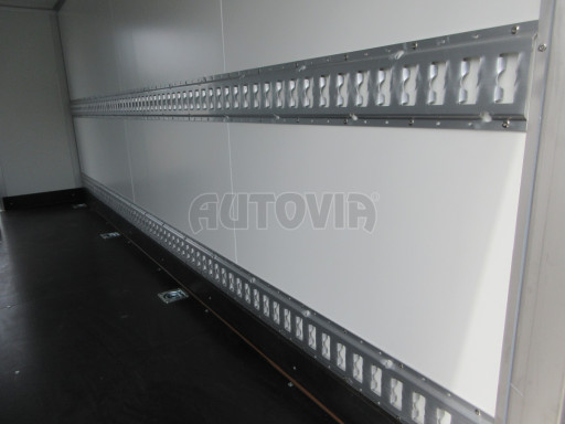 Nízkoložný skříňový přívěs VA 2,7T 3,51x1,80/1,43 PUR č.17
