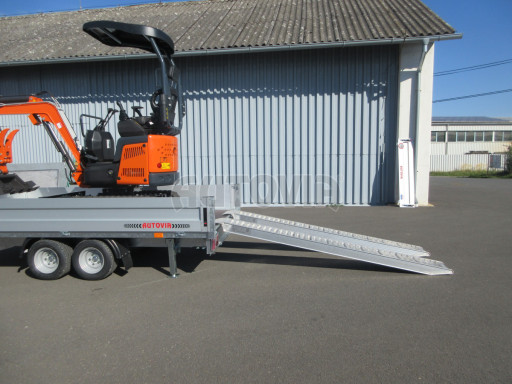 Přívěs pro převoz bagrů ZV 33 2,7T B2 3,33x1,70/0,35 10