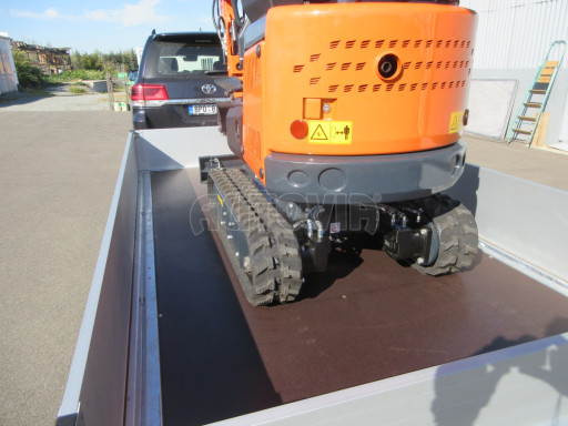 Přívěs pro převoz bagrů ZV 33 2,7T B2 3,33x1,70/0,35 10