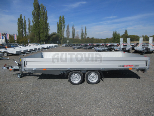 Hydraulicky sklopný přívěs AD 2,7T 4,17x2,09/0,35 s děrovanou podlahou č.5