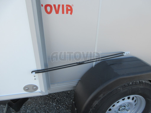 Skříňový přívěs VA 1,5T 3,05x1,52/1,93 s bočním vchodem č.20