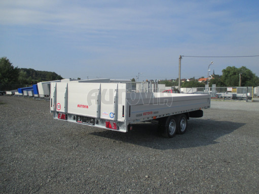 Hydraulicky sklopný valník s nájezdným čelem a gumou AD 2,7T 4,17x2,09/0,35 POČ