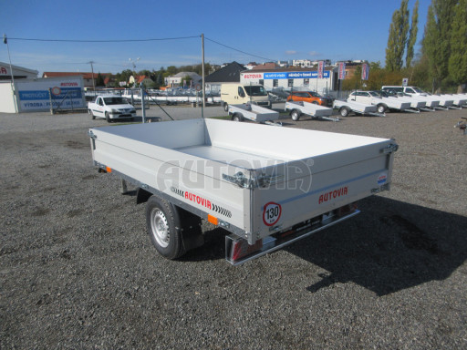 Sklápěcí přívěs DLT 1,3T 2,57x1,48/0,35 ruč, plech podlaha č.7