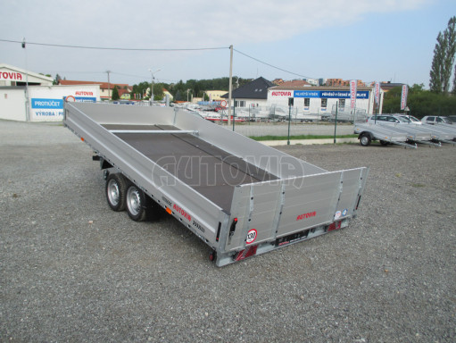 Hydraulicky sklopný valník s nájezdným čelem a gumou AD 2,7T 4,17x2,09/0,35 POČ