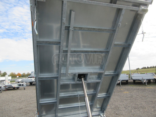 Třístranný sklápěč VER 3SKS 2,7T 2,65x1,55/0,80 v ruč. a nástavba Gitter č.24
