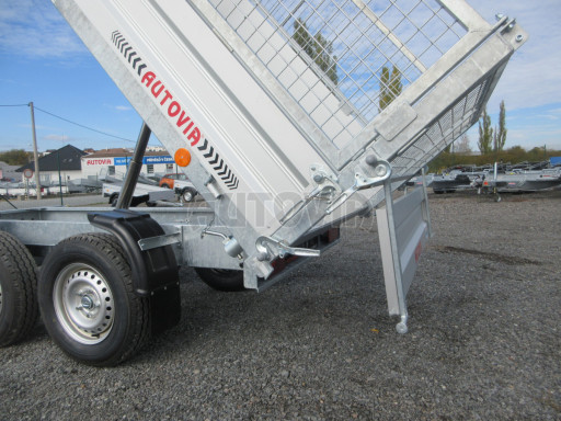Třístranný sklápěč VER 3SKS 2,7T 2,65x1,55/0,80 v ruč. a nástavba Gitter č.26