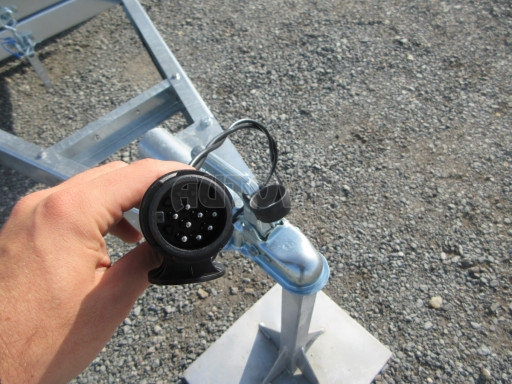 Sklopný nebrzděný přívěs AVM N1 750kg 2,02x1,23/0,35 s konstrukcí a plachtou č.10