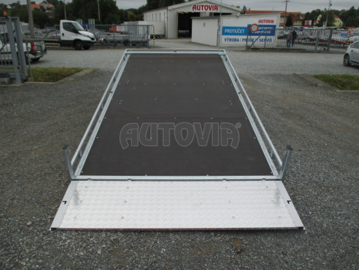 AD 2,7T 4,17x1,89 hydraulicky sklopné plato s čelem