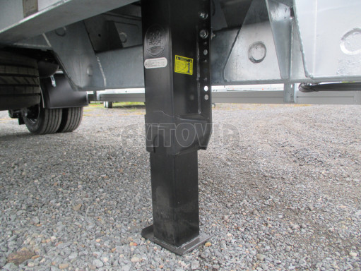 Jednonápravový 18-ti paletový vzduchem brzděný nákladní přívěs AVG 10T 7,40x2,48/2,50 č.18