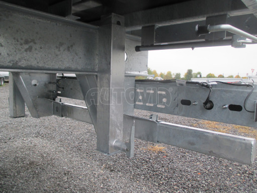 Jednonápravový 18-ti paletový vzduchem brzděný nákladní přívěs AVG 10T 7,40x2,48/2,50 č.21