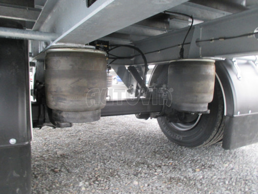 Jednonápravový 18-ti paletový vzduchem brzděný nákladní přívěs AVG 10T 7,40x2,48/2,50 č.22