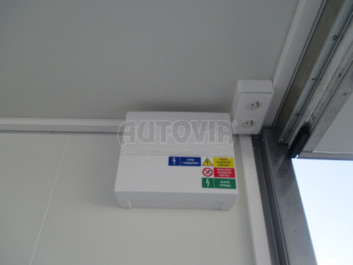 Skříňový přívěs VA 2,7T 4,09x2,07/1,93 PUR č.13