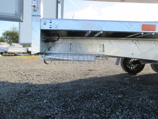 Skříňový přívěs VA 2,7T 4,09x2,07/1,93 PUR č.15