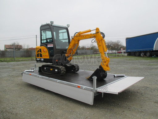 Přívěs pro převoz UNC a bagrů AD 3,5T 4,17x2,09/0,35 čelo