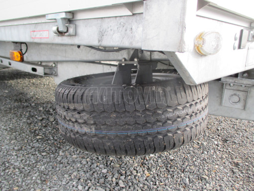 Hydraulicky sklopný přívěs s plachtou AD 3,5T 6,10x2,09/1,80 č.10
