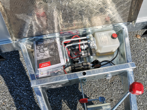 Sklopný přívěs s plachtou HS 2,7T B2 3,45x1,62/2,00 č.12