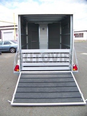 Přívěs pro přepravu zvířat VER 2,7T O 3,20x1,65/1,90 č.4