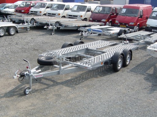 Dvouosý brzděný přívěs k přepravě automobilů PA 2,0 č.10