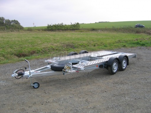 Dvouosý brzděný přívěs k přepravě automobilů PA 2,0 č.21