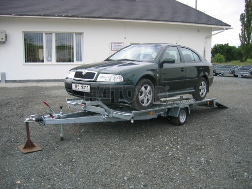 Jednonápravový brzděný přívěs KAR 08A č.38