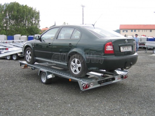 Jednonápravový brzděný přívěs KAR 08A č.42