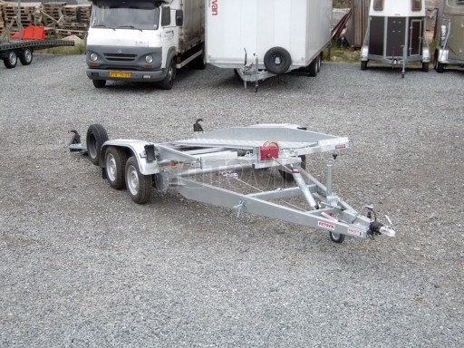 Dvouosý brzděný přívěs k přepravě automobilů PT 2,5T** č.3