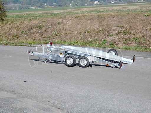 Dvouosý brzděný přívěs k přepravě automobilů PT 2,5T** č.9