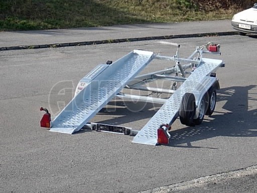 Dvouosý brzděný přívěs k přepravě automobilů PT 2,5T** č.12