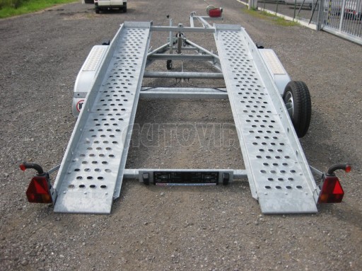 Dvouosý brzděný přívěs k přepravě automobilů PT 2,5T** č.26