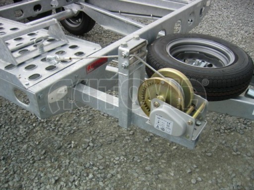 Dvouosý brzděný přívěs k přepravě automobilů PAV 2,0 č.5