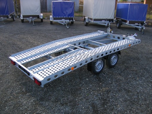 Dvouosý brzděný přívěs k přepravě automobilů PAV 2,0 č.2