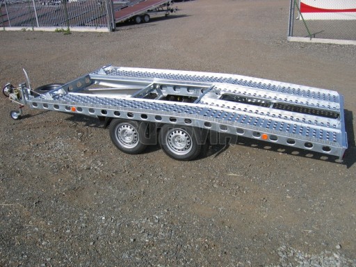 Dvouosý brzděný přívěs k přepravě automobilů PAV 2,0 č.12