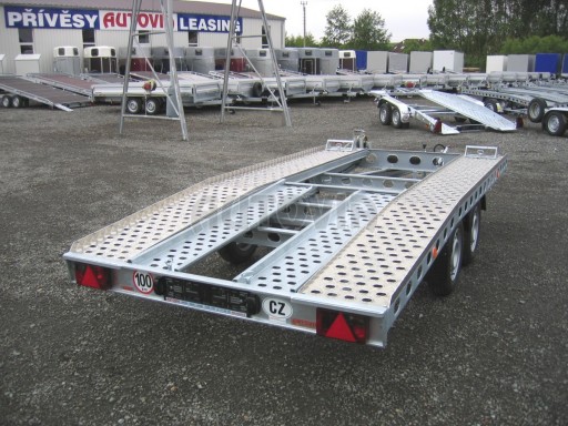 Dvouosý brzděný přívěs k přepravě automobilů PAV 2,0 č.16