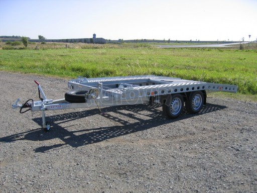 Dvouosý brzděný přívěs k přepravě automobilů PAV 2,0 č.24