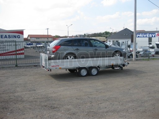 Dvouosý brzděný přívěs s hydraulicky sklopnou plochou AD speciál valník 2,7t  4,15/1,88/0,35** č.12