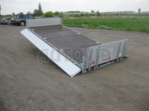 Dvouosý brzděný přívěs s hydraulicky sklopnou plochou AD speciál valník 2,7t  4,15/1,88/0,35** č.31