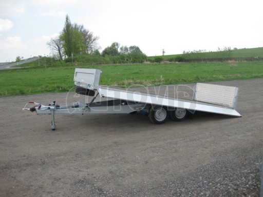 Dvouosý brzděný přívěs s hydraulicky sklopnou plochou AD speciál valník 2,7t  4,15/1,88/0,35** č.32