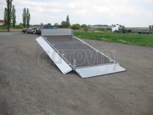 Dvouosý brzděný přívěs s hydraulicky sklopnou plochou AD speciál valník 2,7t  4,15/1,88/0,35** č.40