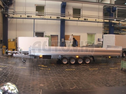 Dvouosý brzděný přívěs s hydraulicky sklopnou plochou AD speciál valník 2,7t  4,15/1,88/0,35** č.69
